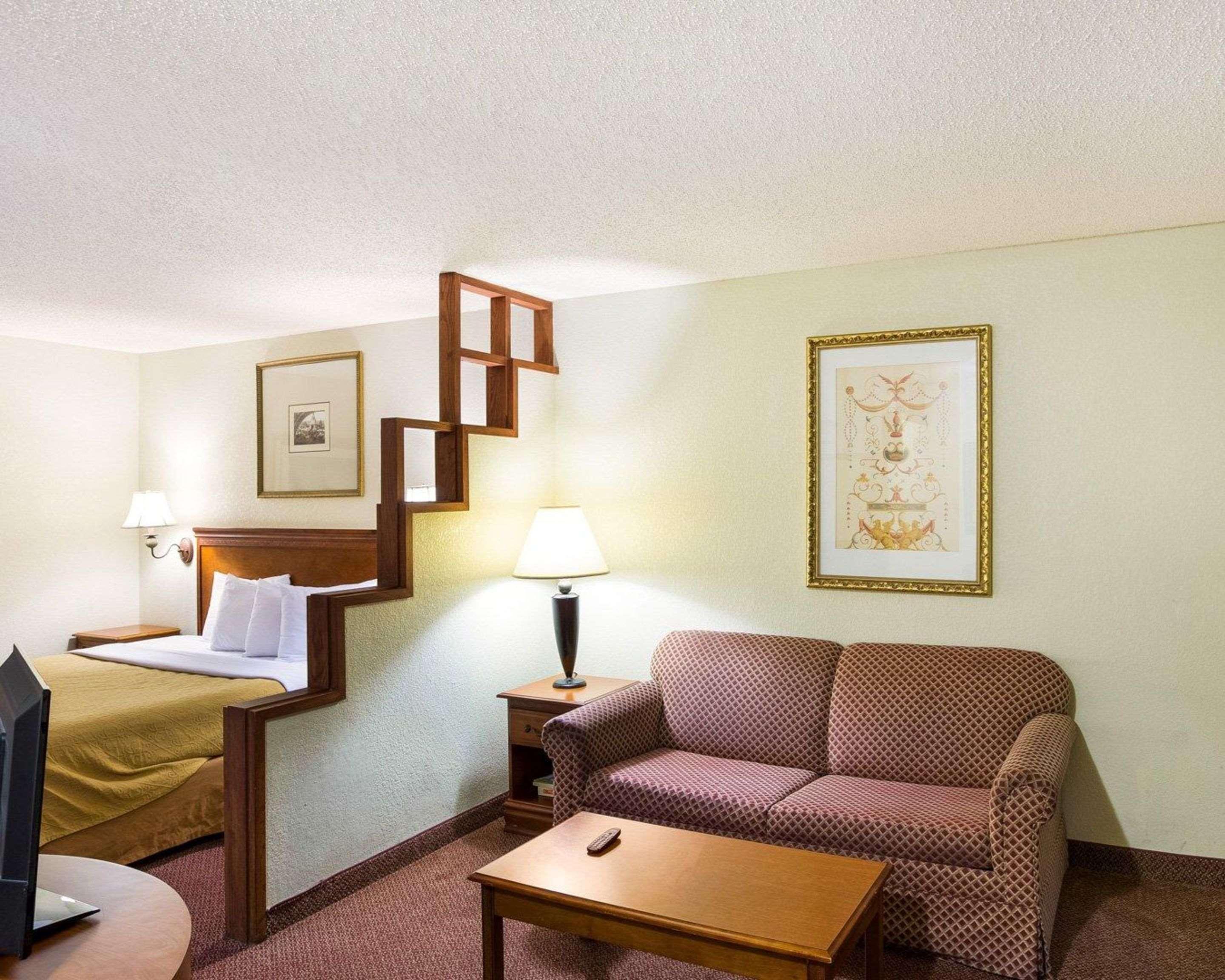 סן אנטוניו Rodeway Inn & Suites South Of Fiesta Park מראה חיצוני תמונה