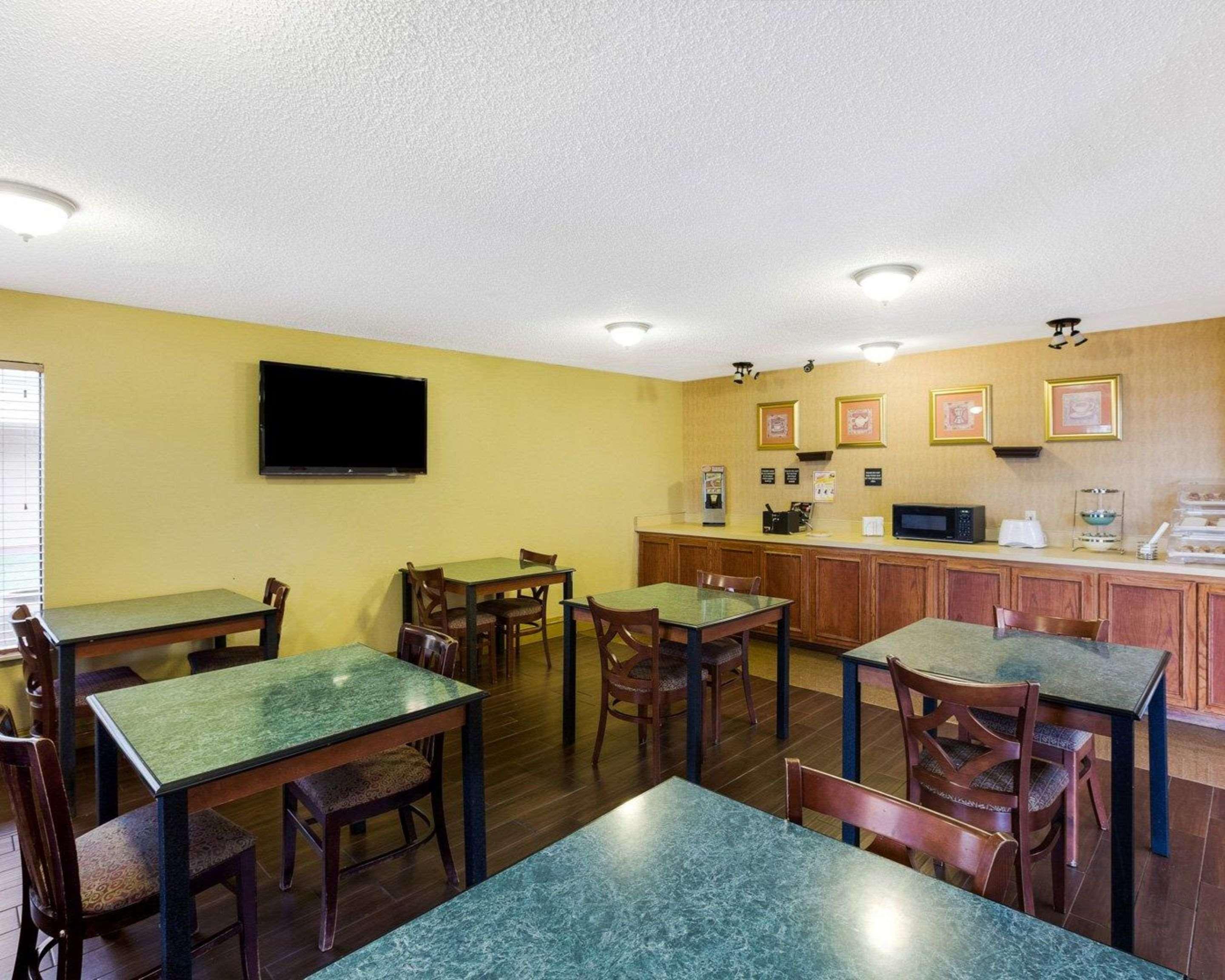 סן אנטוניו Rodeway Inn & Suites South Of Fiesta Park מראה חיצוני תמונה