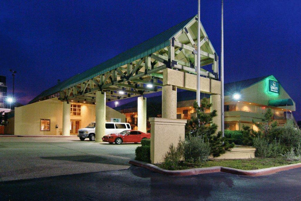 סן אנטוניו Rodeway Inn & Suites South Of Fiesta Park מראה חיצוני תמונה